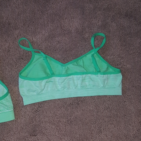 2 bras - Picture 5 of 7